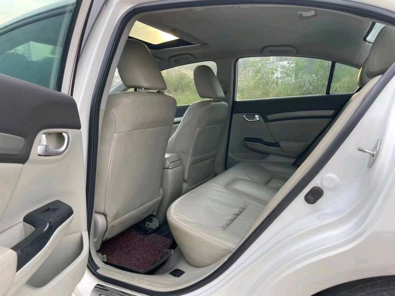 广州12年本田思域8