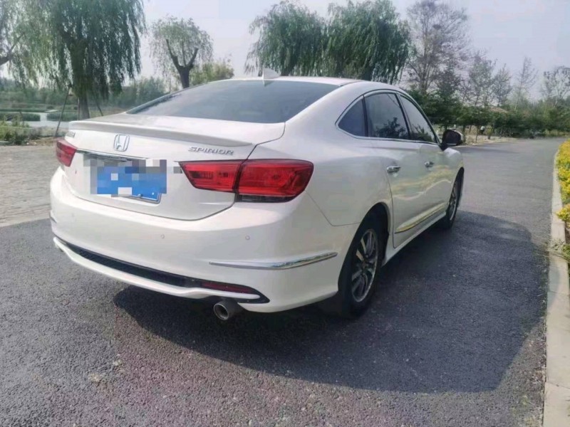 广州16年本田思铂睿2