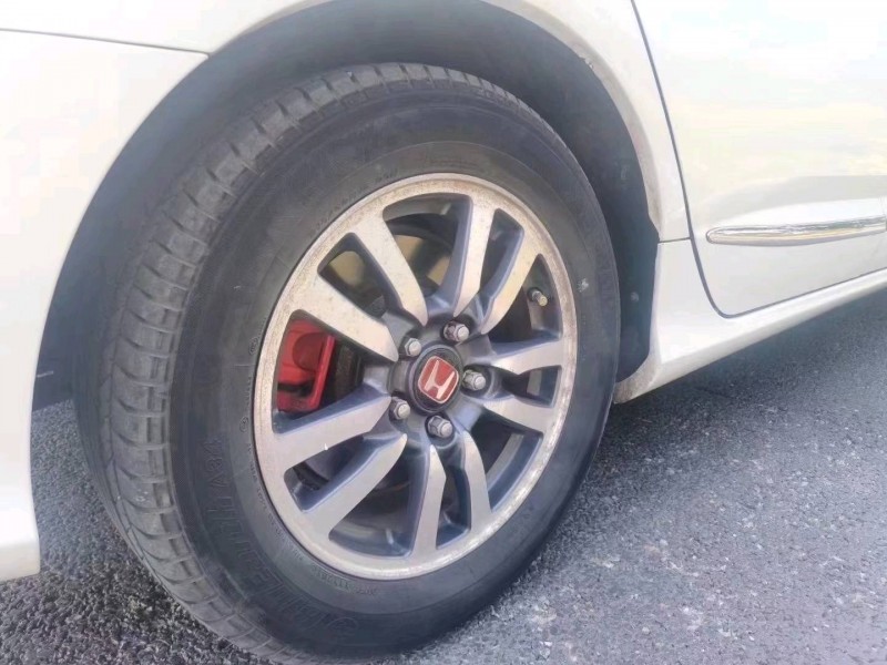 广州16年本田思铂睿5