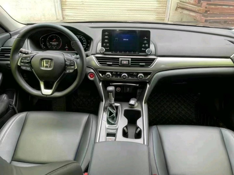 广州21年本田雅阁6