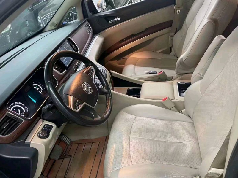 潍坊17年别克GL87