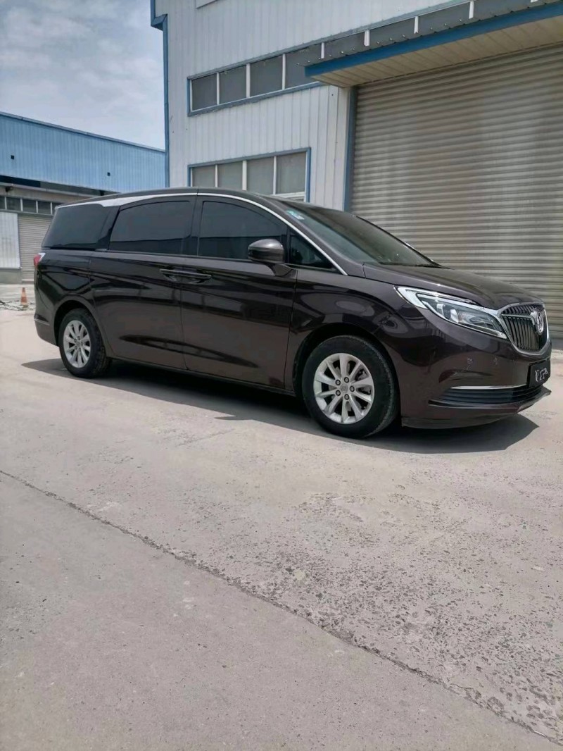 徐州17年别克GL82