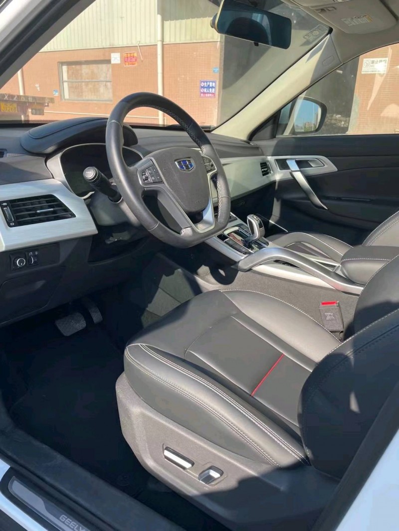 东莞20年吉利博越5