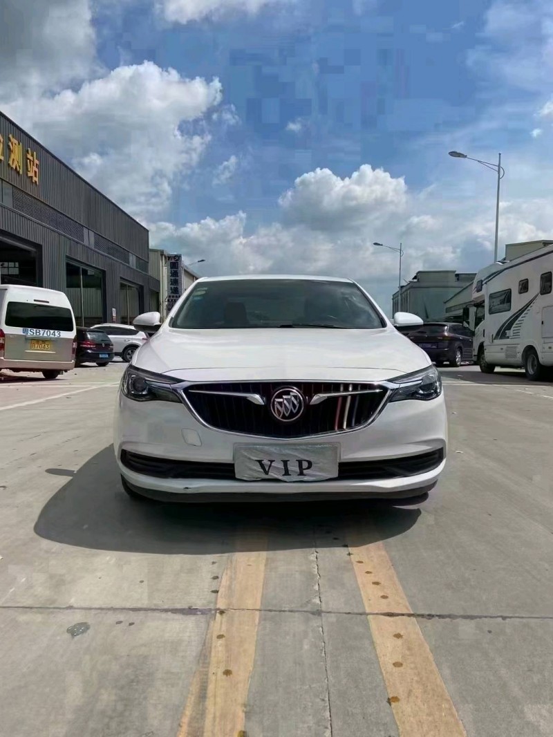 东莞18年别克英朗1