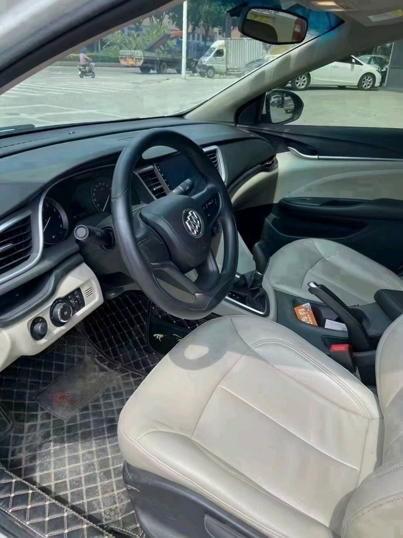 东莞18年别克英朗4