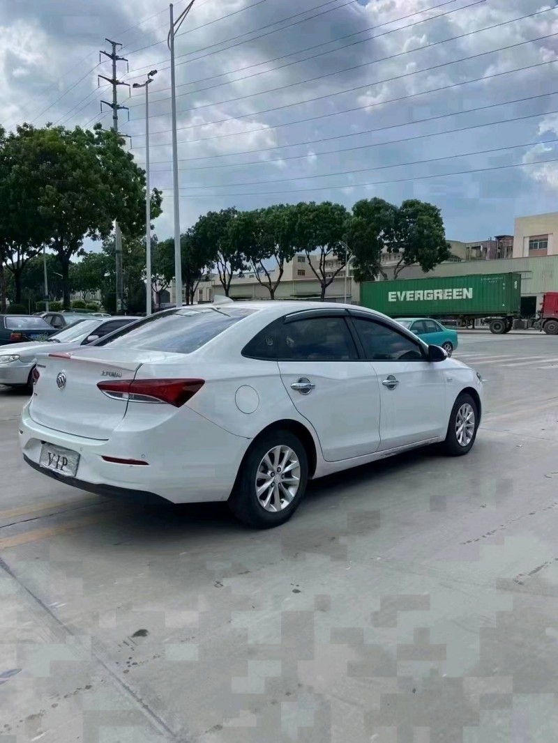 东莞18年别克英朗9