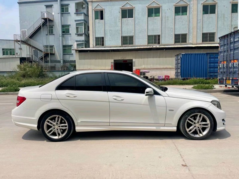 东莞14年奔驰C8