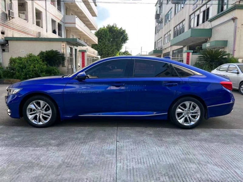 中山18年本田雅阁3