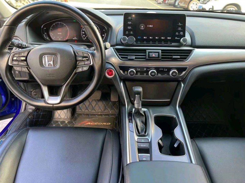 中山18年本田雅阁8