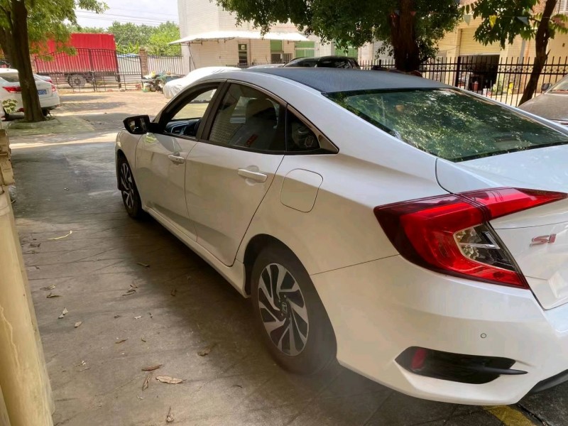 广州17年本田思域4