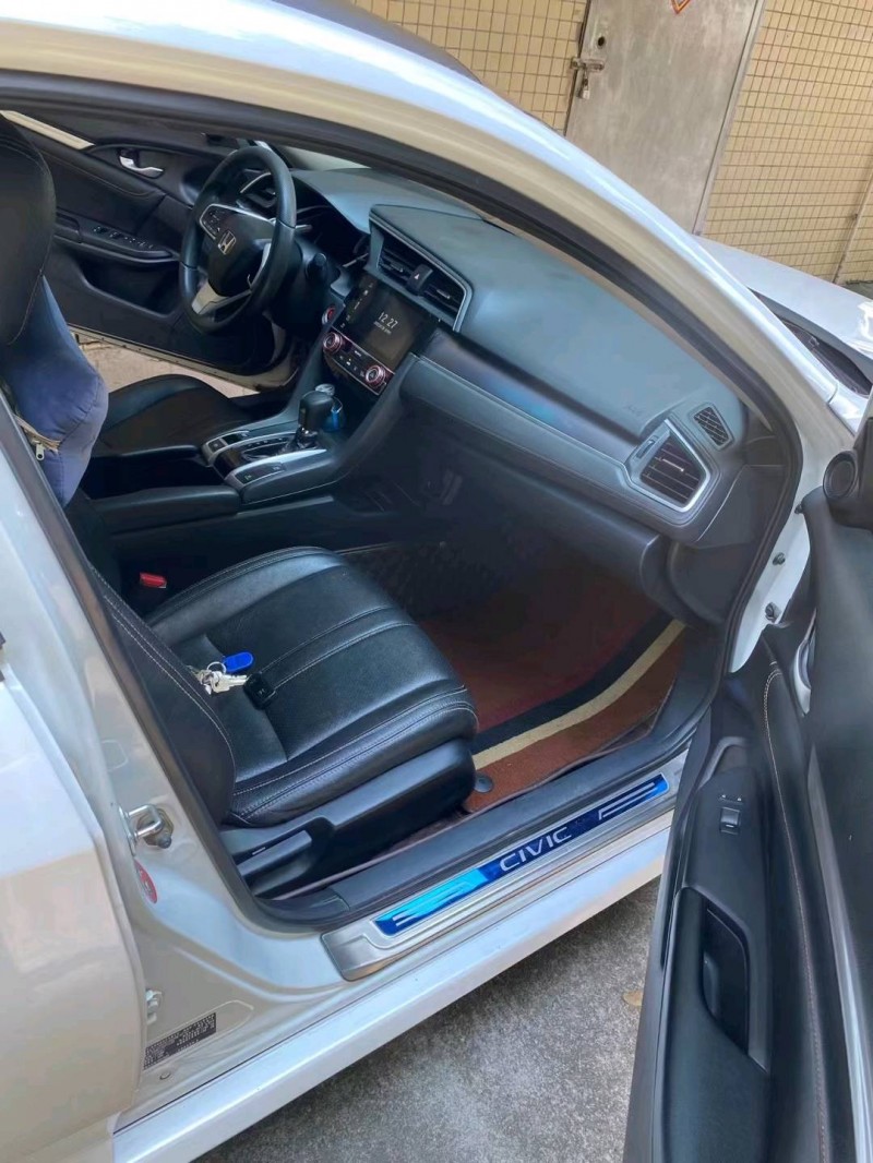 广州17年本田思域6