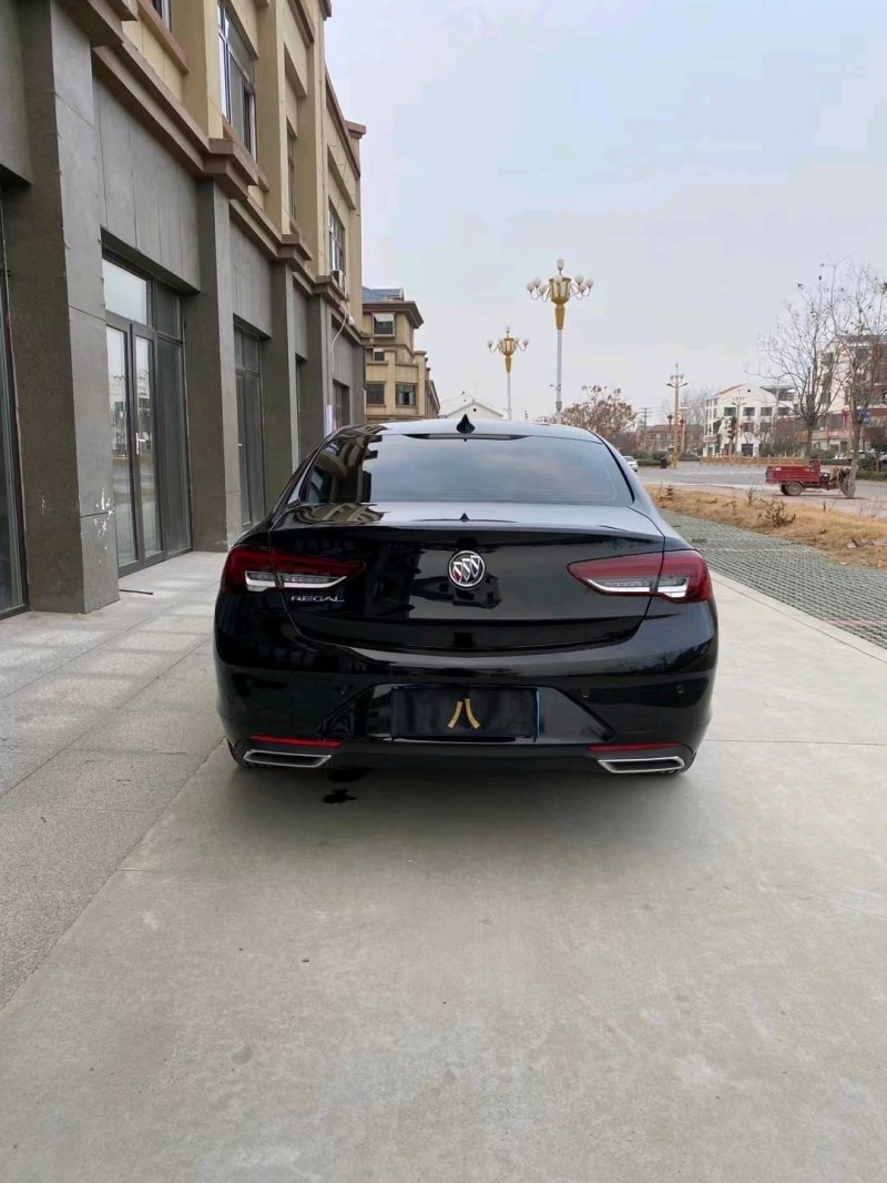 徐州21年别克君威9