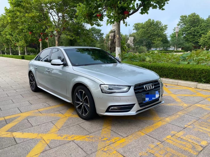 威海14年奧迪A4L8