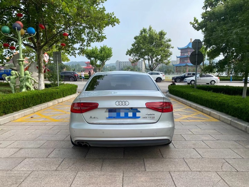 威海14年奧迪A4L6