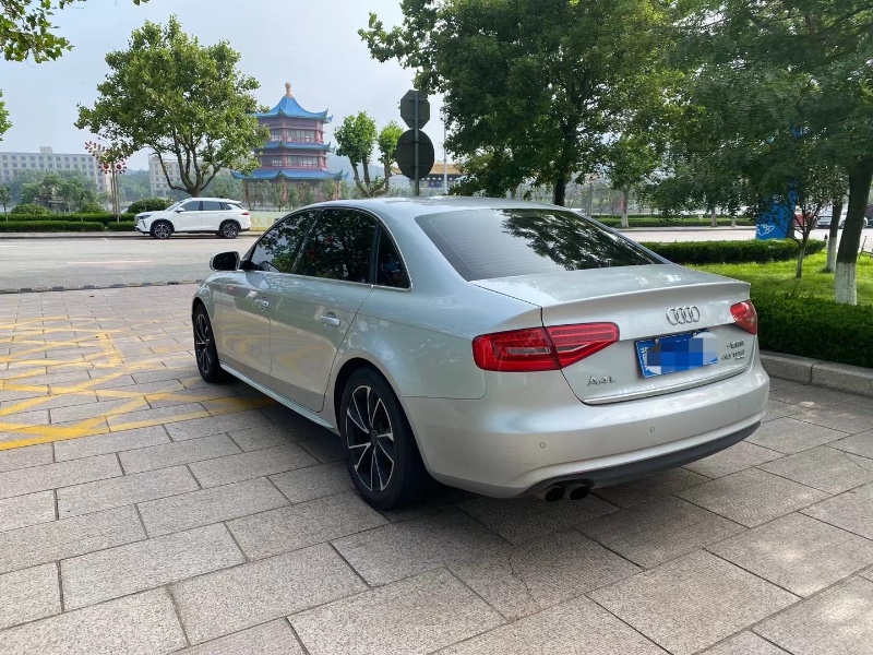 威海14年奧迪A4L5