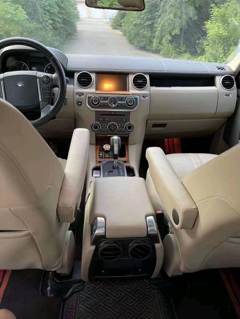 烟台12年路虎发现4