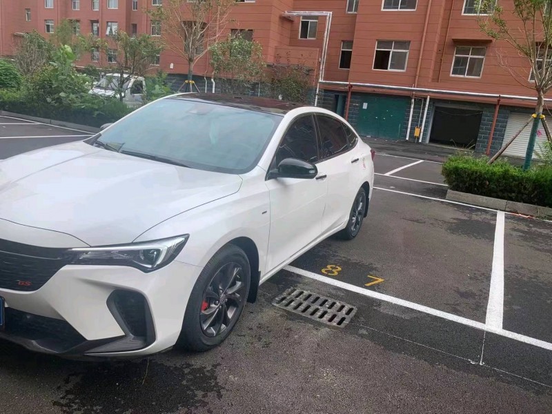 枣庄22年别克威朗2