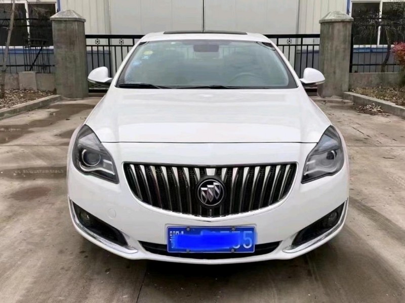 青岛17年别克君威1