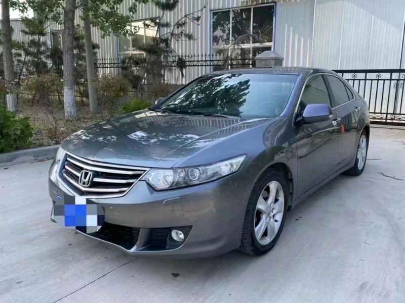 青岛11年本田思铂睿3