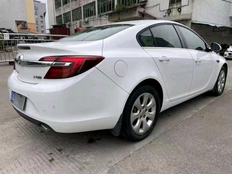 中山17年别克君威5