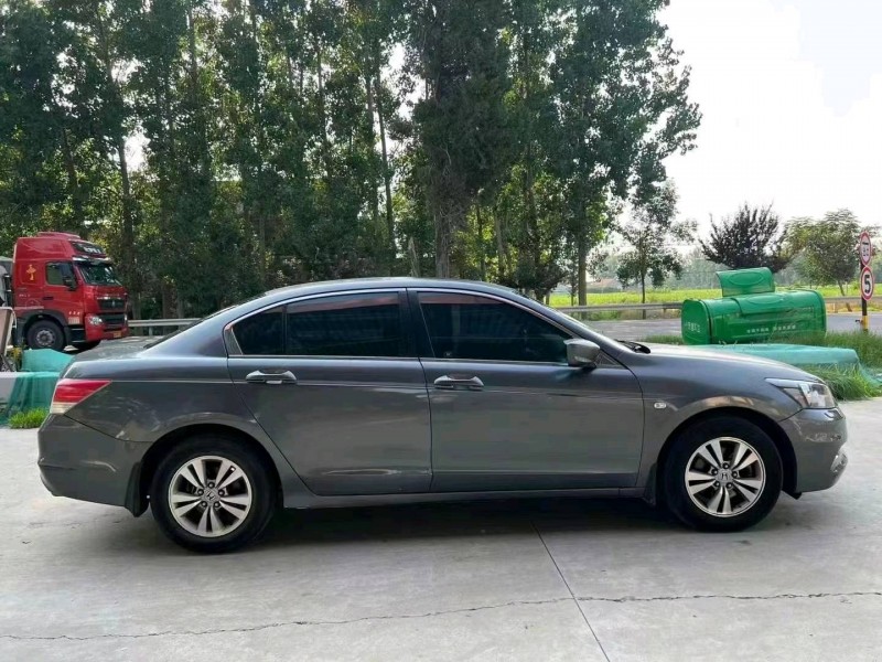 北京13年本田雅阁5