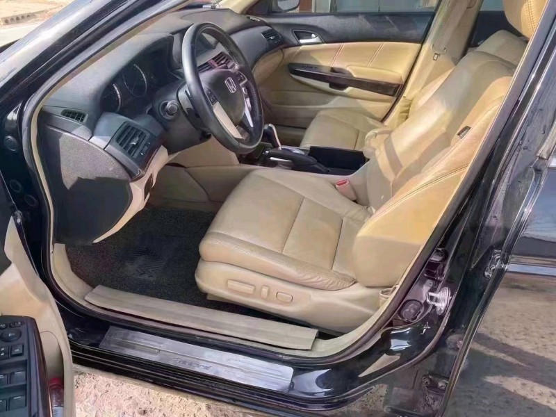 北京13年本田雅阁4