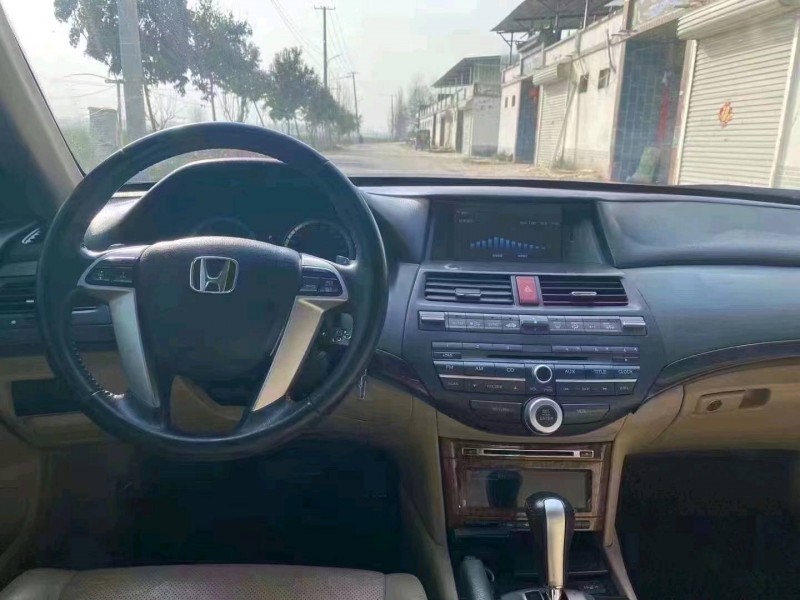 北京13年本田雅阁6