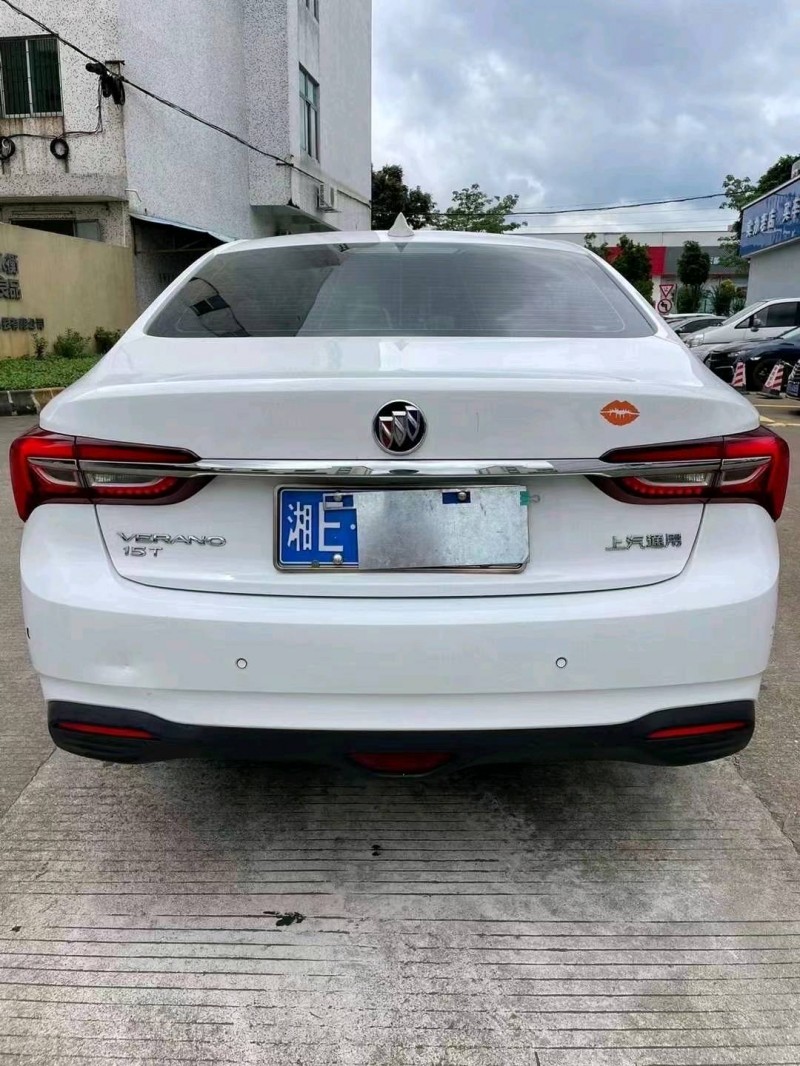 中山21年别克威朗4