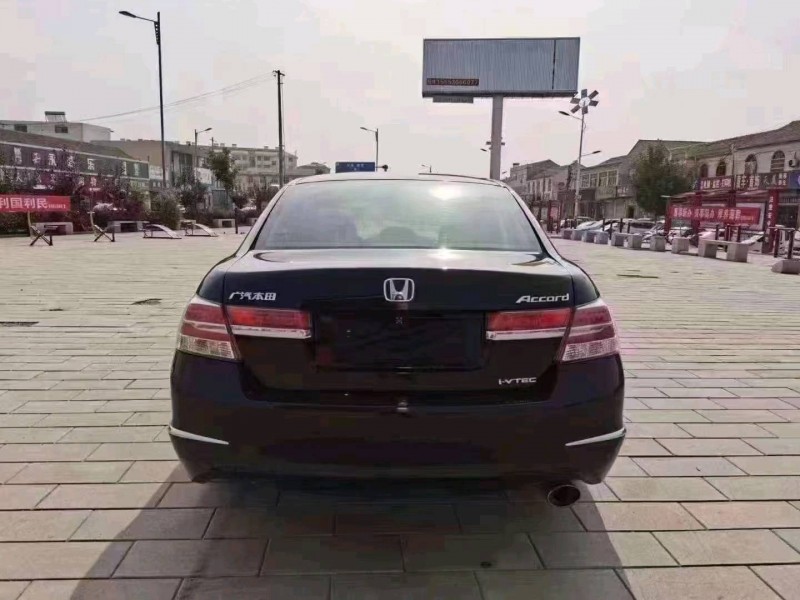 北京13年本田雅阁8