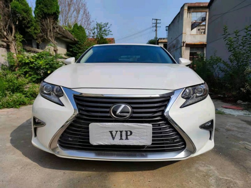 北京18年雷克萨斯ES7