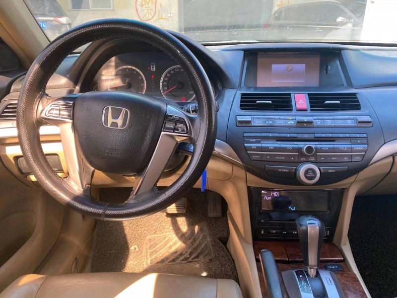 北京12年本田雅阁8