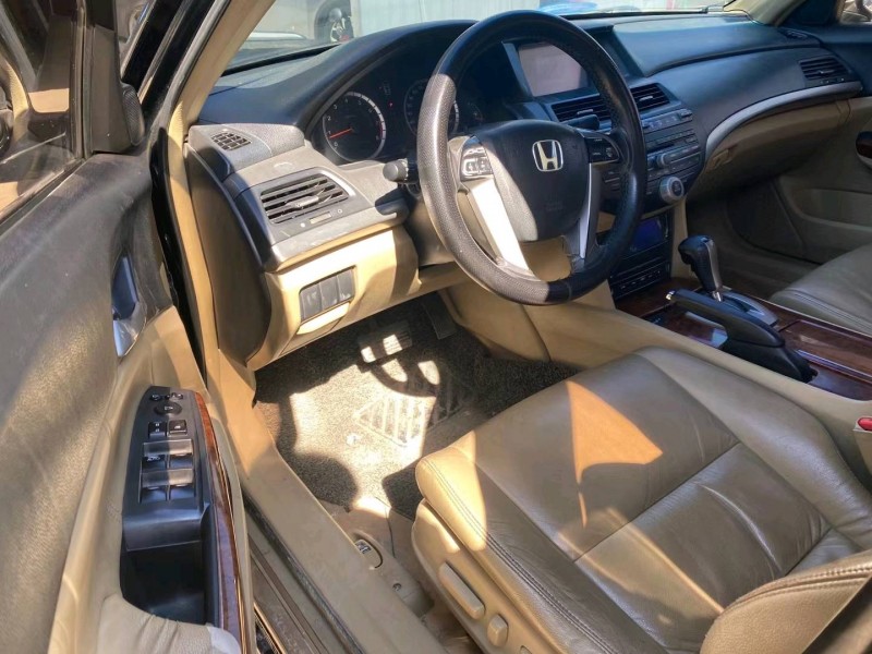 北京12年本田雅阁9