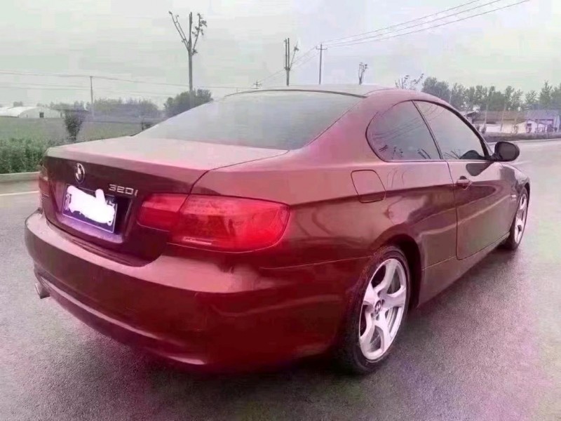 北京11年宝马3系7