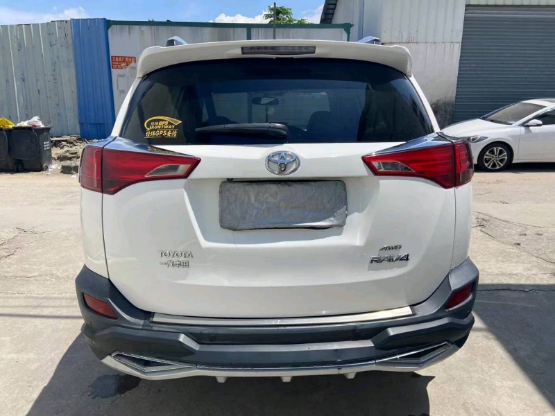 广州14年丰田RAV48