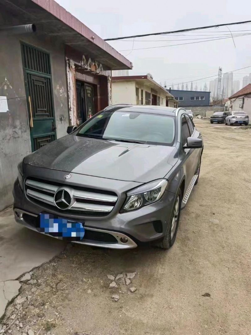 烟台17年奔驰GLA1