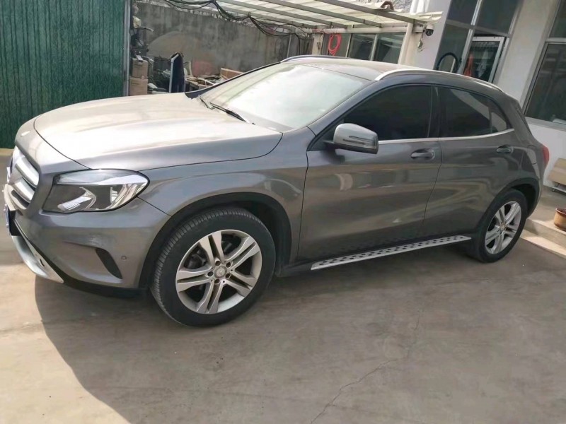 烟台17年奔驰GLA3