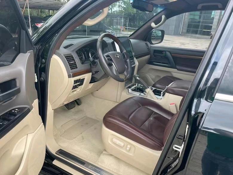 盐城18年丰田兰德酷路泽4