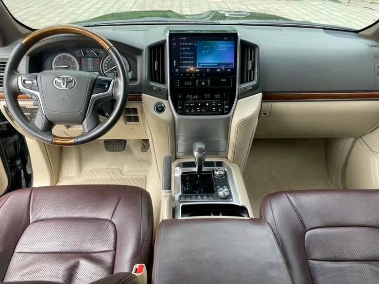 盐城18年丰田兰德酷路泽7