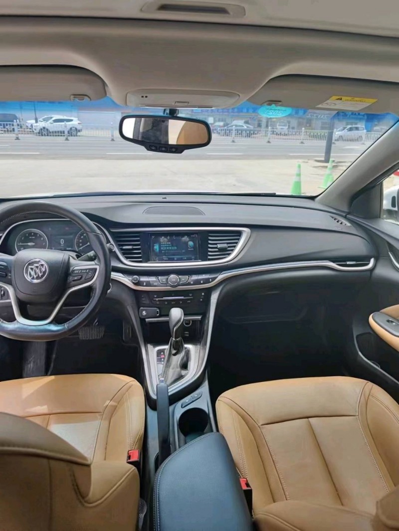 济宁18年别克英朗5