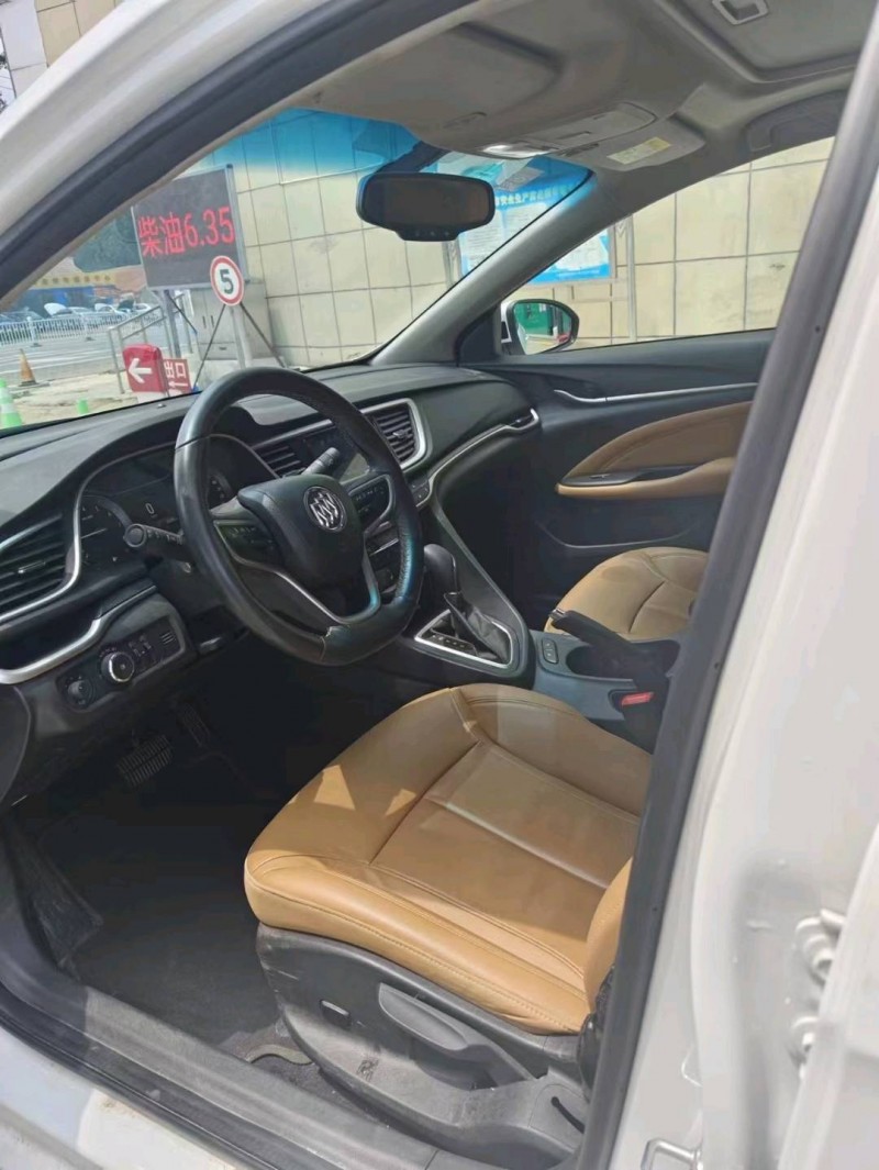 济宁18年别克英朗6