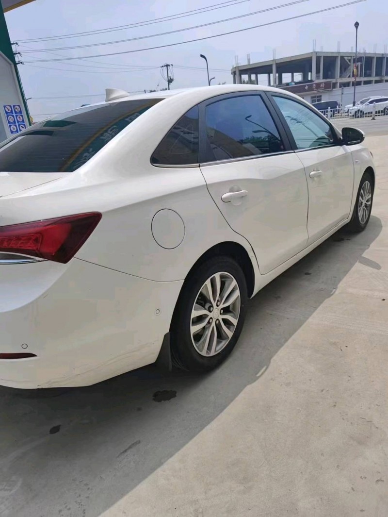 济宁18年别克英朗7