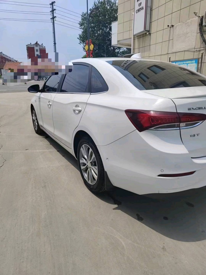 济宁18年别克英朗8