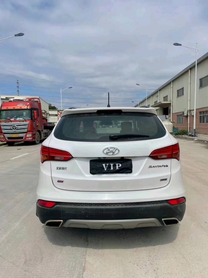 东莞13年现代新胜达9