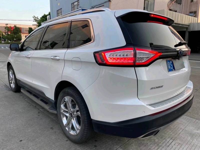 中山16年福特锐界6