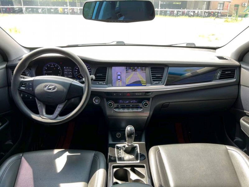 盐城20年现代名图7