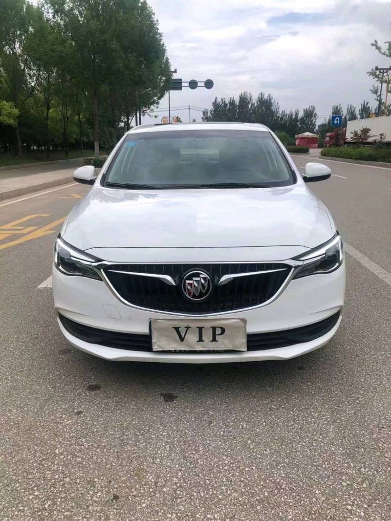 枣庄19年别克英朗1