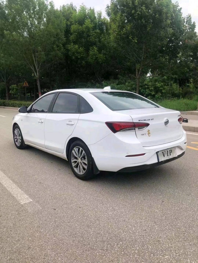 枣庄19年别克英朗5