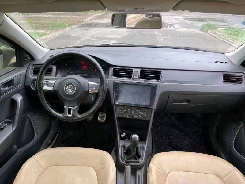 北京14年大众桑塔纳5