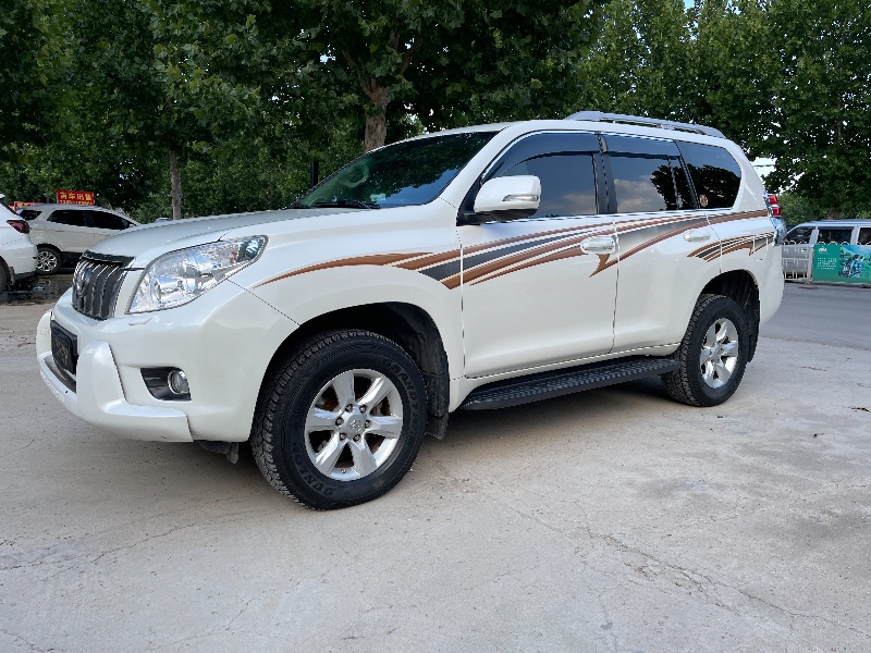 济宁12年丰田普拉多13