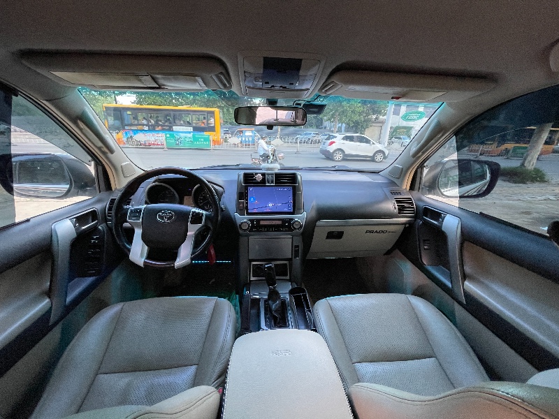 济宁12年丰田普拉多5